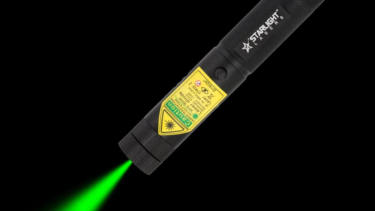 Duiven verjagen met een laserpen: van zonnepanelen tot dakgoot