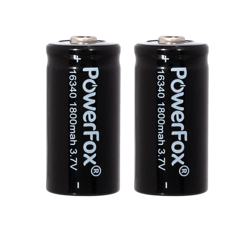 Twee PowerFox 16340 oplaadbare batterijen voor compacte laserpennen